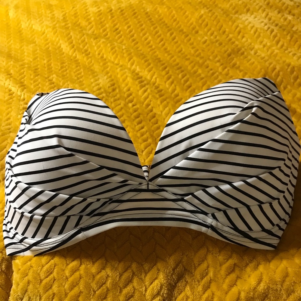 Victoria secret bikini top